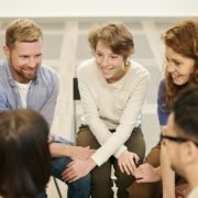 Acompañar a instituciones educativas